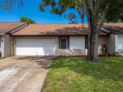 102 OAKRIDGE COURT