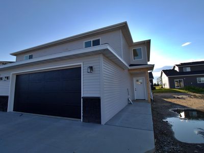 2409 Landmark Dr NW