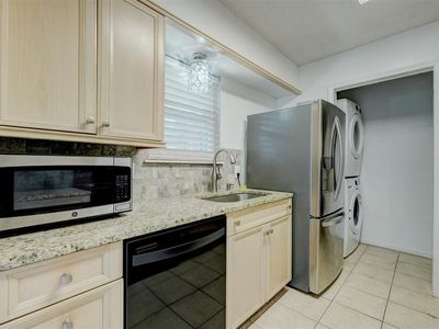 11417 N May Ave APT A