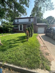 80 Circle Dr