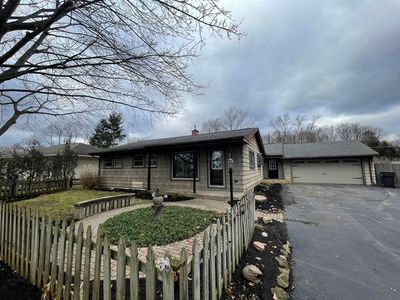 5480 Wellesley Dr