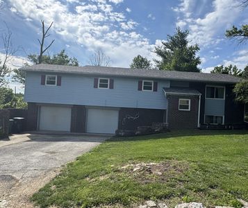 2004 Rockwood Dr