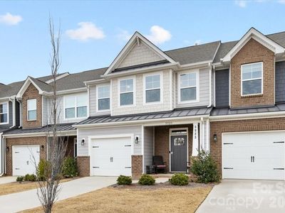 5923 Hampstead Pond Ln