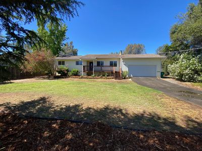 3940 Los Santos Dr
