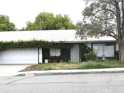 25871 Lancaster Dr