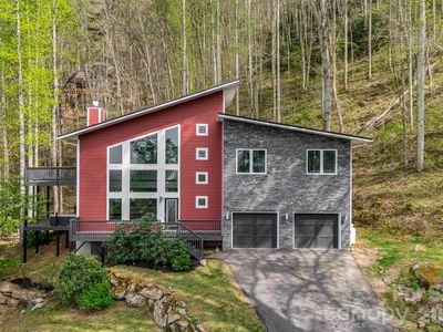 35 Chesten Mountain Dr