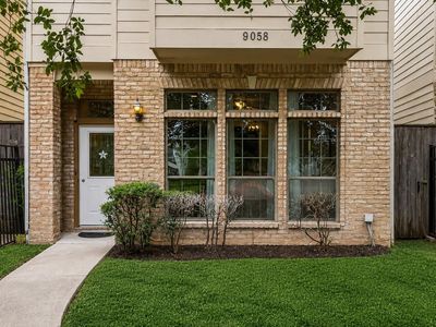 9036 Lakes At 610 Dr