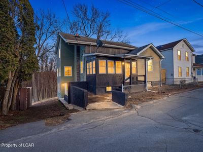 12 Kenley St