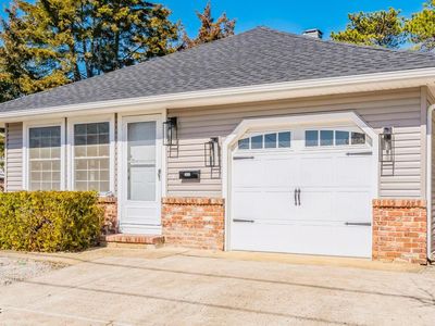 1820 Mount Idenburg Lane