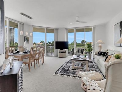 4255 Gulf Shore BLVD N #201