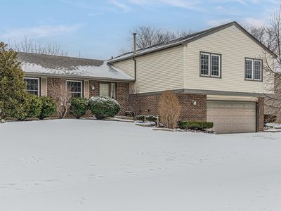 Property at 794 Stillwater Ct, Lake Zurich, IL
