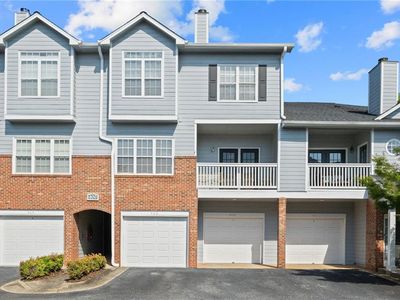 408 Vinings Forest Cir SE