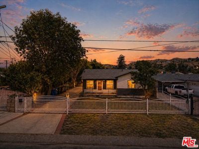 Property at 10341 Arminta St, Sun Valley, CA