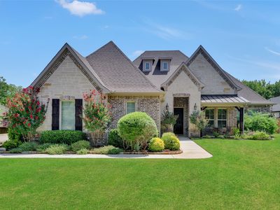 Property at 108 Falcon Crest Dr, Kennedale, TX
