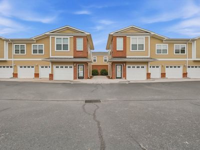 2203 Regency Ct