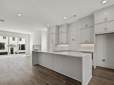 3667 Peachtree Rd NE #9