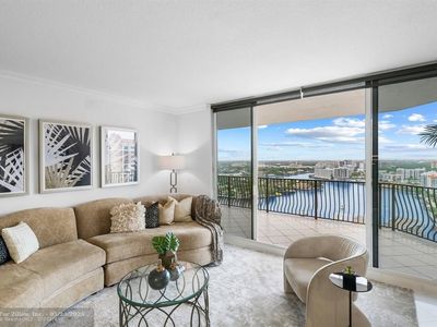 100 S Birch Rd UNIT 2403