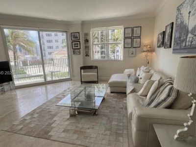 20000 Country Club Dr APT 601