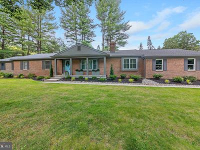 2201 Stackhouse Dr