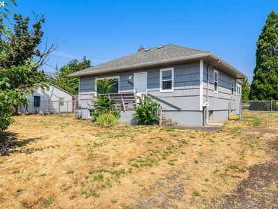 8055 SE Bybee Blvd