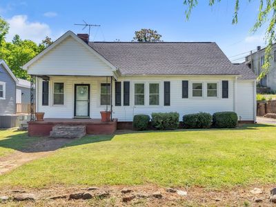 10 Eastlan Dr