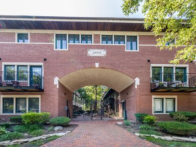 2455 W Ohio St Unit 13E