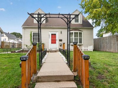 1641 S 81st STREET