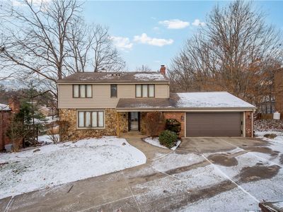 222 Clubview Dr