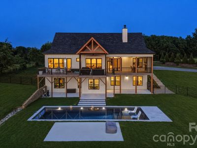 2322 Moss Farm Rd