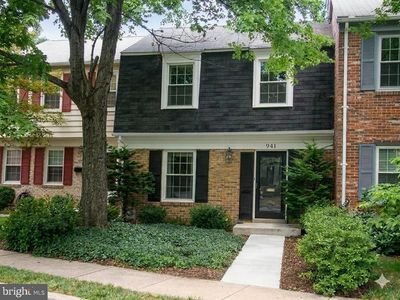 941 Paulsboro Dr