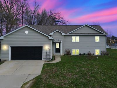 2721 N Morning Glory Ave