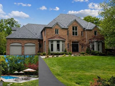 9860 Avenel Farm Dr