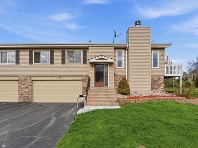 5189 Beachside Dr