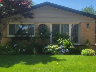 5435 Reba St