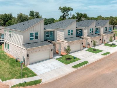 21 N Walnut St