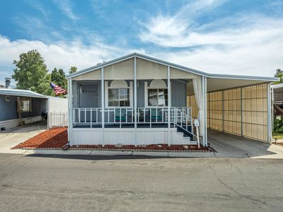 1101 W Barberry Dr S