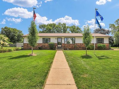 102 Sharon Dr