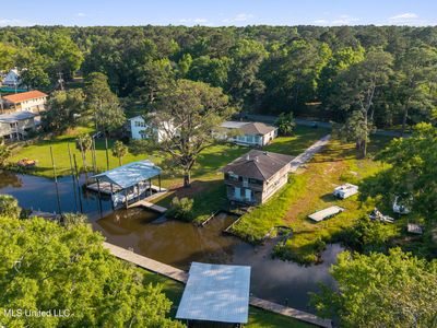 5548 Dead River Rd