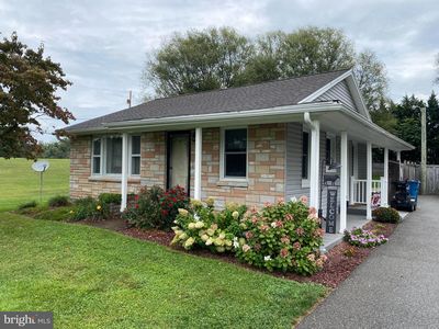 7701 Sharpsburg Pike