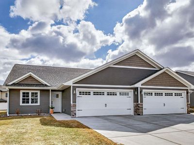 4881 Field Crest Ln