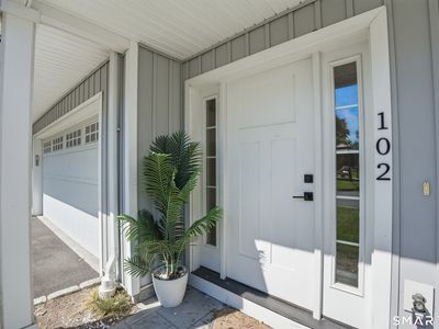 301 Harbour Close #102