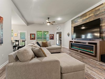 12172 Wilderness Run Dr