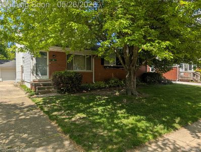 28 W Phillips Ave