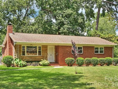 2134 Bromwich Rd