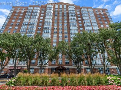 250 E Harbortown Dr