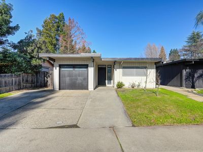 Property at 8819 Sharkey Ave, Elk Grove, CA