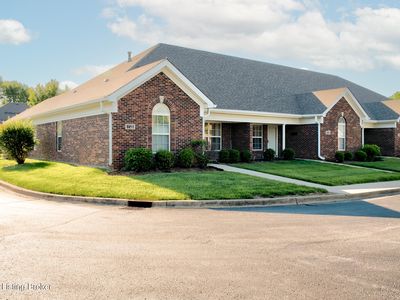 Property at 8211 Delta Cir, Louisville, KY