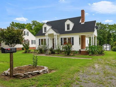 50 Finch Ln
