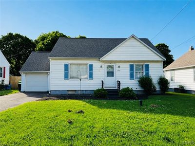 1102 Buckley Rd