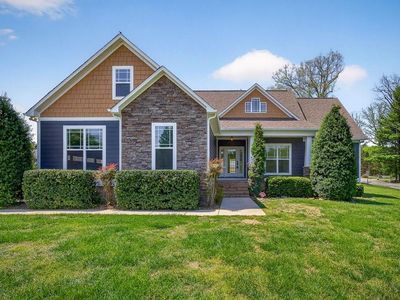 4838 Edgebrook Dr